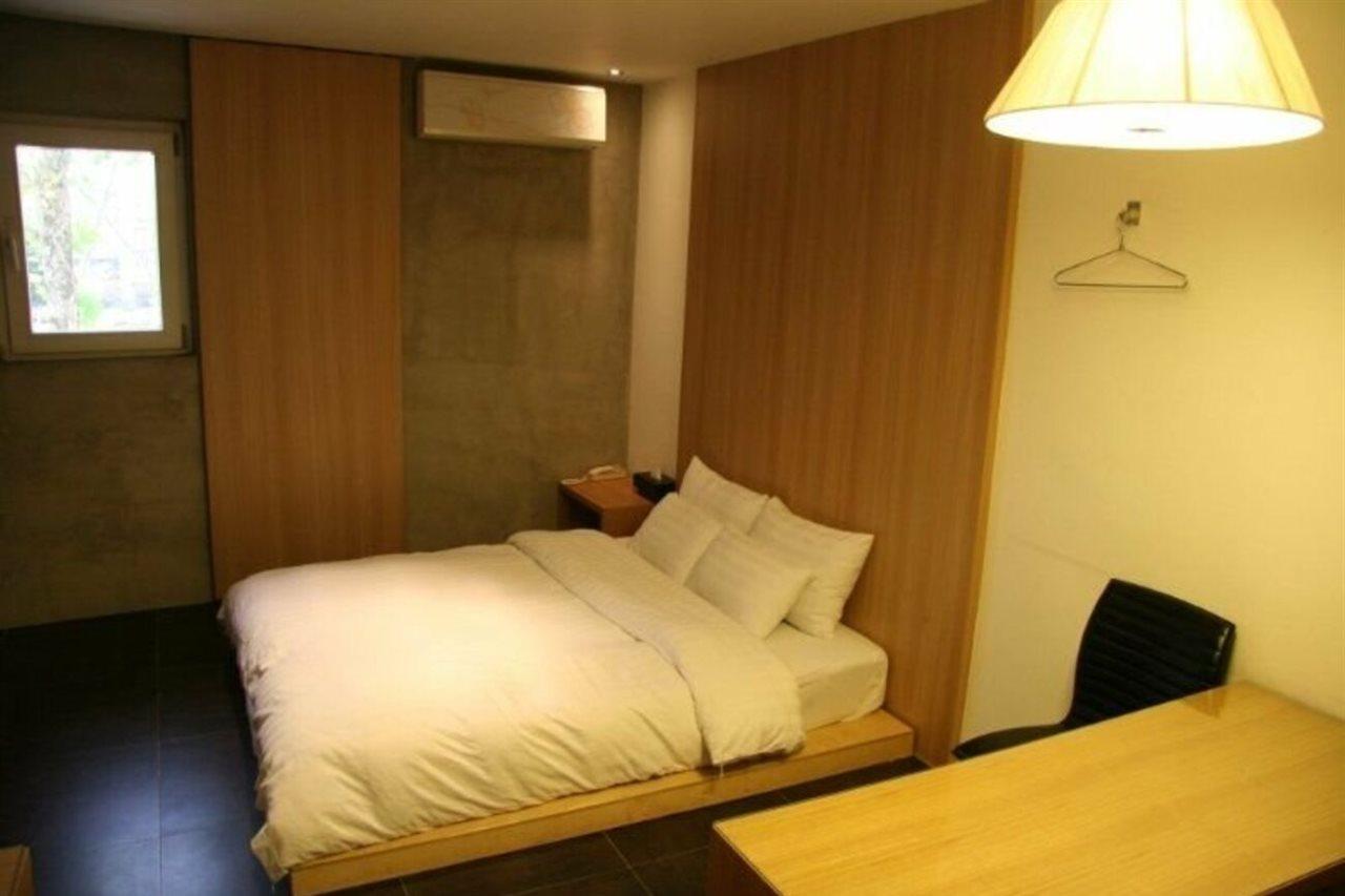 Hotel Junibin 2*